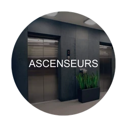 Zone critique en hôtellerie : bouton d’ascenseur